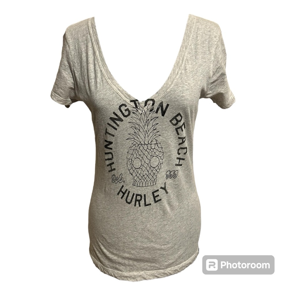 Hurley V neck Short sleeve Tee Pineapple Skull Graphic